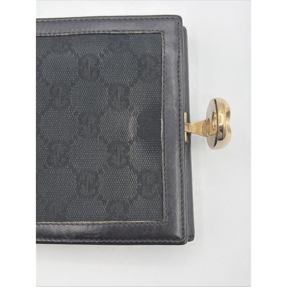 GUCCI GG LOGO BLACK LEATHER/CANVAS COMPACT BIFOLD WALLET W/BUCKLE CLOSURE RARE - Picture 8 of 16